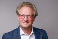Dr. Konstantin Reetz